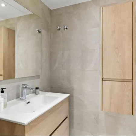 Se8 - Stylish Townhouse With Rooftop Terrace Дом отдыха