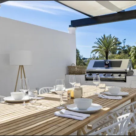 Дом отдыха Se8 - Stylish Townhouse With Rooftop Terrace